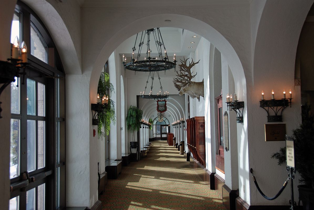 14 Chateau Lake Louise Hallway To Deli